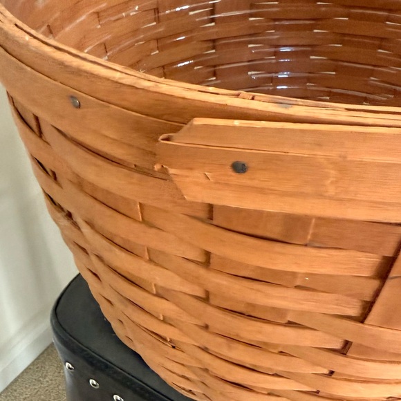 Longaberger 1987 Storage Brown Woven Basket With Liner - Picture 8 of 10